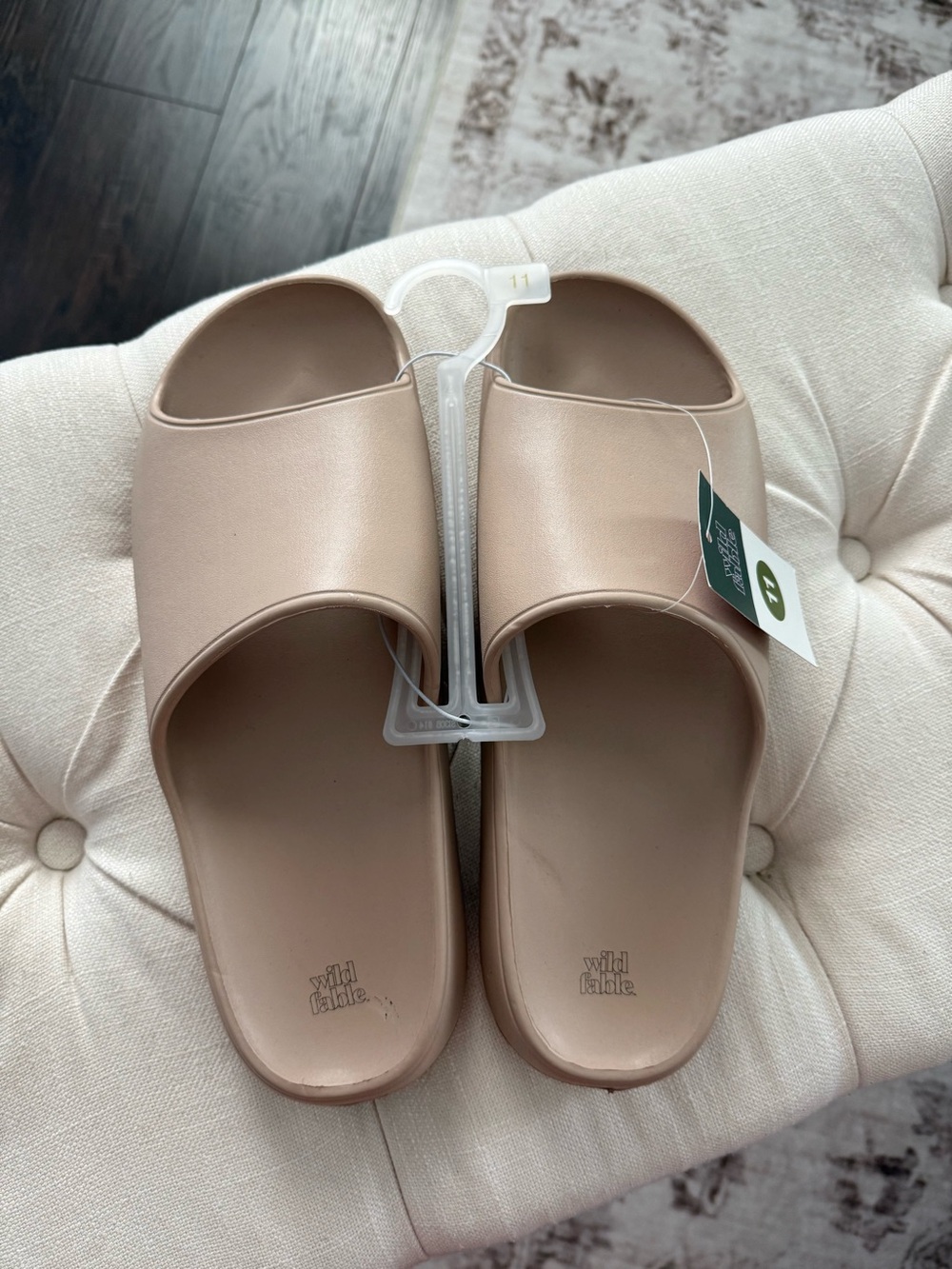 NEW wild fable Tan Slide Sandals Size 11